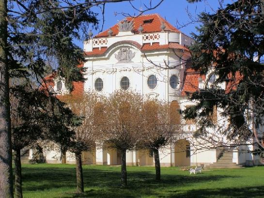 Bečváry zámek