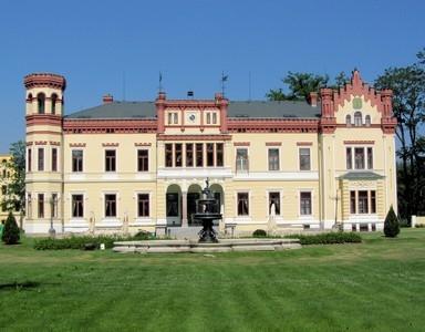Mostov zámek