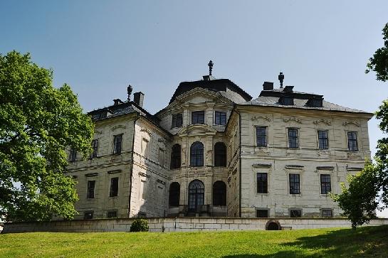 Zámek Karlova Koruna