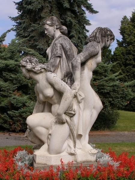 Poděbrady socha žen