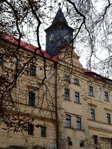 Zámek v obci Radenín