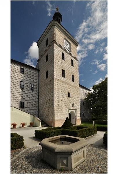Zámek Březnice