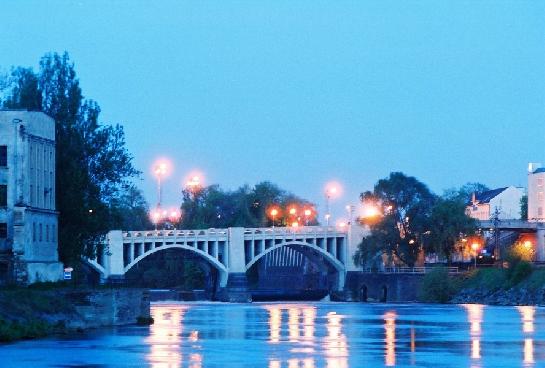 Starý most v podvečer
