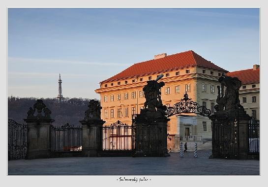 Salmovský (malý Schwarzenberský) palác