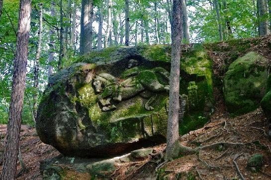 Basrelief u Kopicova statku