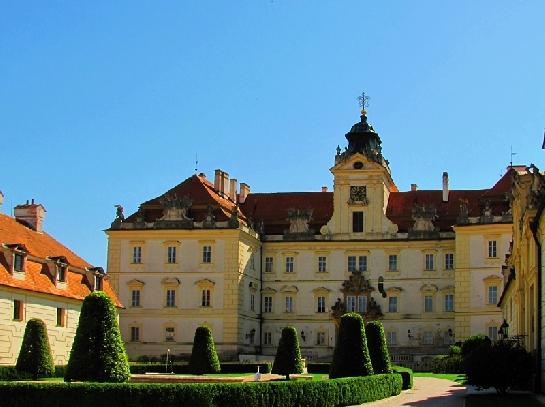 Valtice zámek