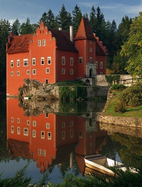 Zámek Červená Lhota