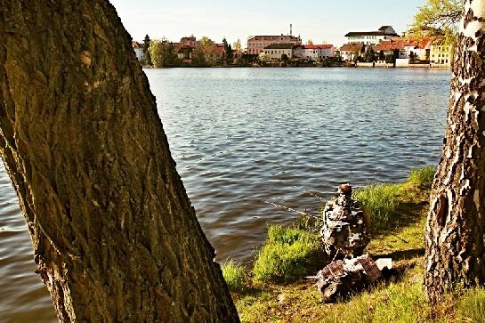 Pohoda u rybníku Vajgar