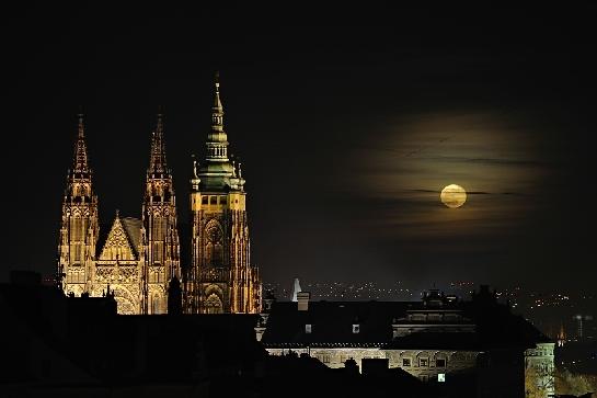 Poslední úplněk roku 2012