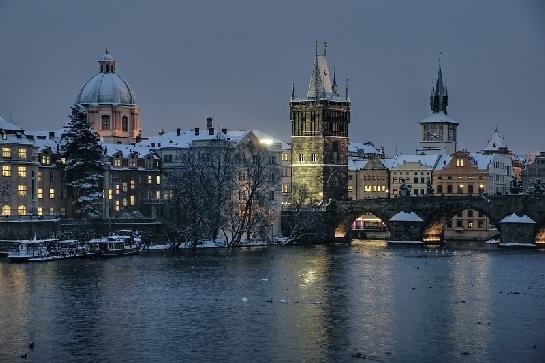 Ze zimní Prahy
