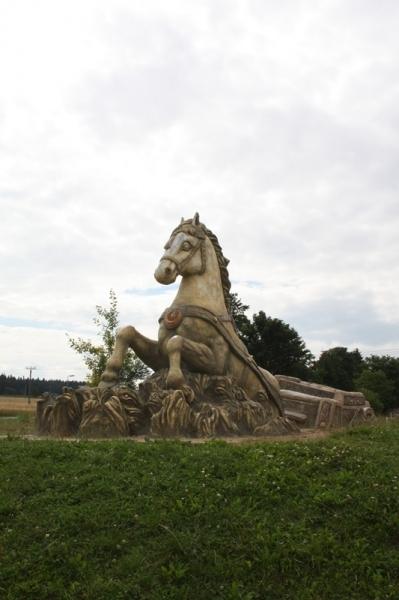 Hamry nad Sázavou - socha koně