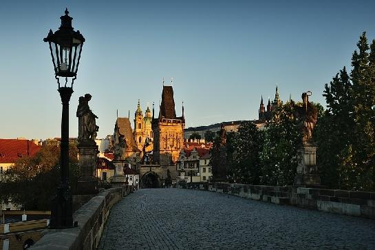 V ranních paprscích