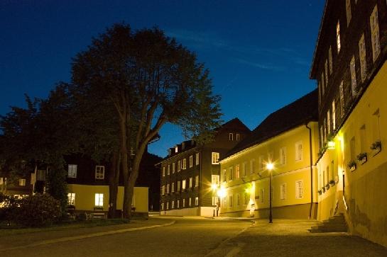 Karlova Studánka v noci