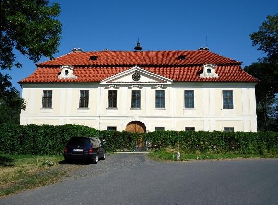 Bečváry zámek
