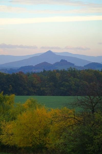 Konjunkce Ralska a Ještědu