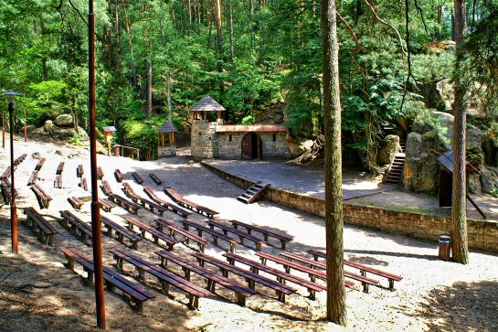 Lesní divadlo u Sloupu