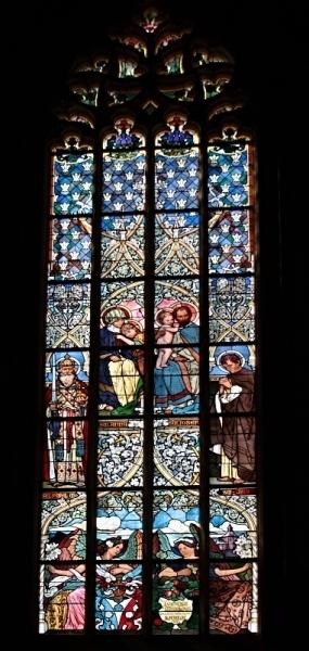 Biblické výjevyna skle okna katedrály