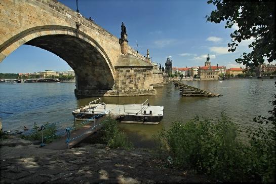 Karlův most od Malé Strany