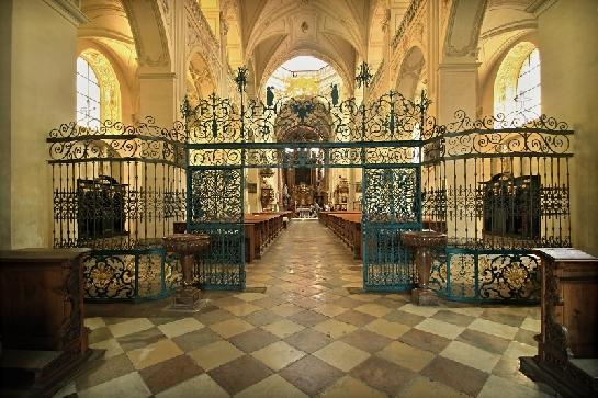 Interier kostela sv. Františka Serafinsk