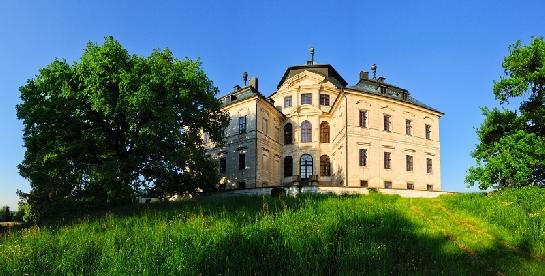 Zámek Karlova Koruna