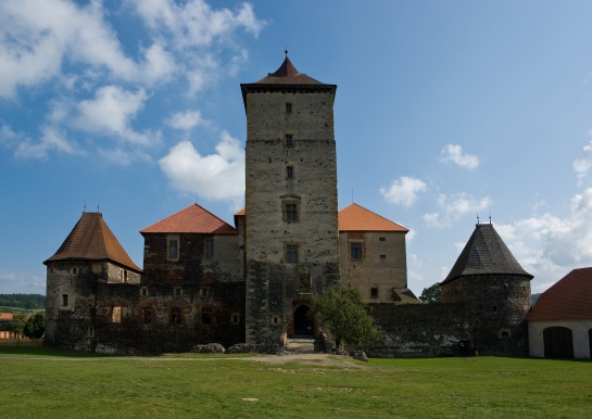 Nádvoří hradu Švihov