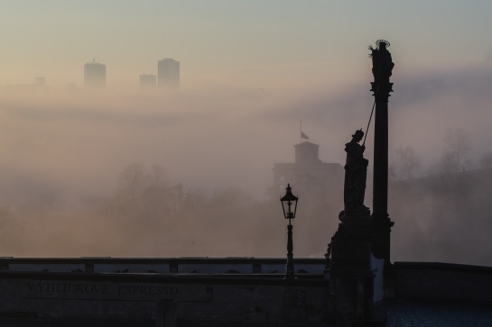 Mlha v Praze