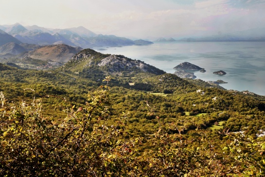 U Skodarského jezera