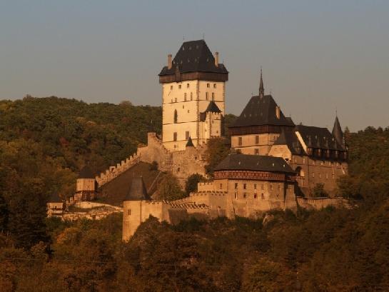 Karlštejn, pohled z Krupé
