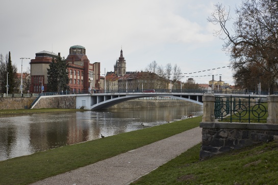 Náplavka u Tyršova mostu