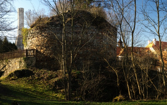 Hrad Roupov zřícenina