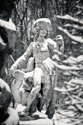 Lysá nad Labem - alegorická socha