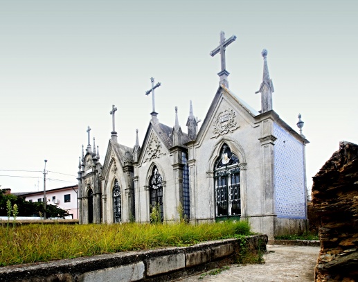 V Portugalsku na hřbitově