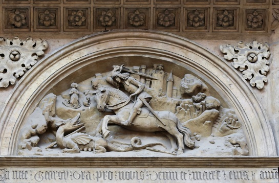 Svatý Jiří - reliéf na bazilice svatého Jiří