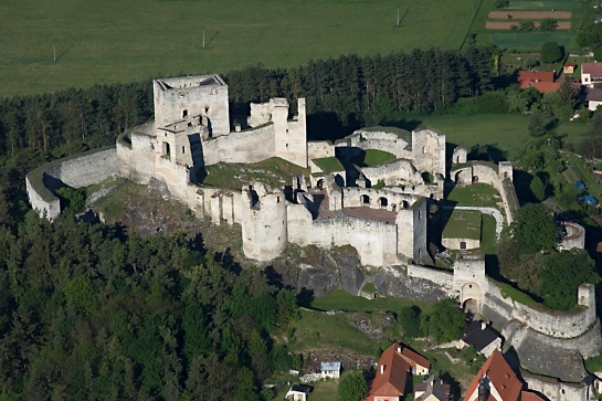 hrad Rabí - letecký snímek