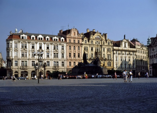 Staromestske namestie