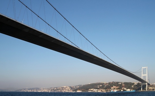 Most přes Bosporský průliv u Istanbulu