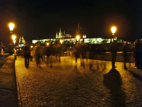 Nočny Karlov most