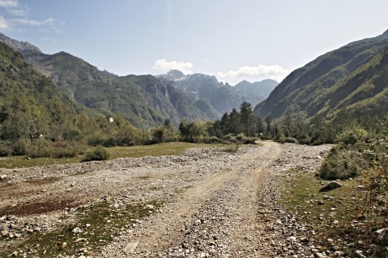 Albánie  -  vesnička  Theth  -  národní park