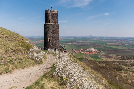 Hazmburk - Černá věž a široký výhled do kraje