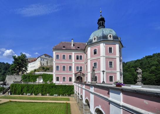 Bečov nad Teplou