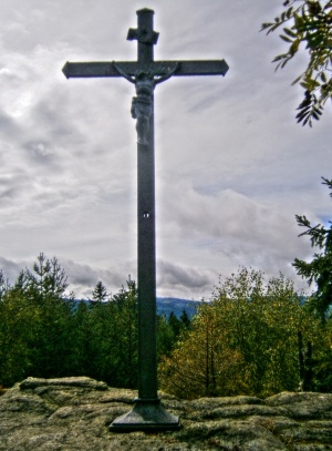 Vrcholový kříž Březníku  ( 1006 m )