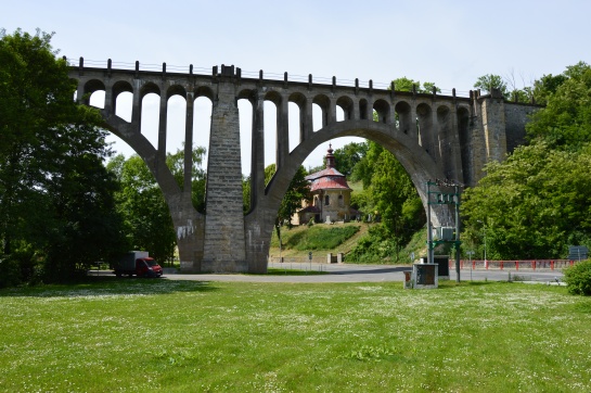 Železniční most v obci Krnsko