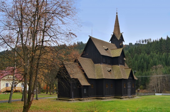 Bílá