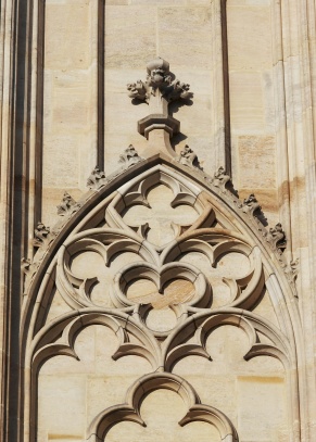 Detail okna na Pražském hradě