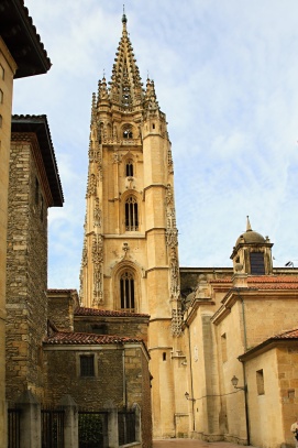 Oviedo  -  Katedrála sv, Salvadora