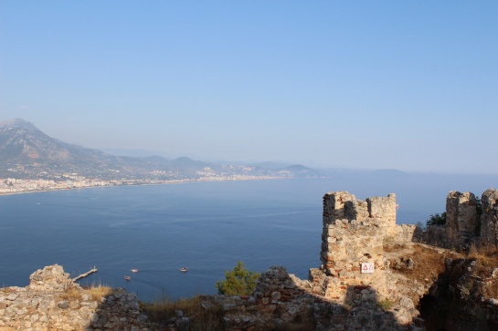 Výhled z pevnosti na přístav