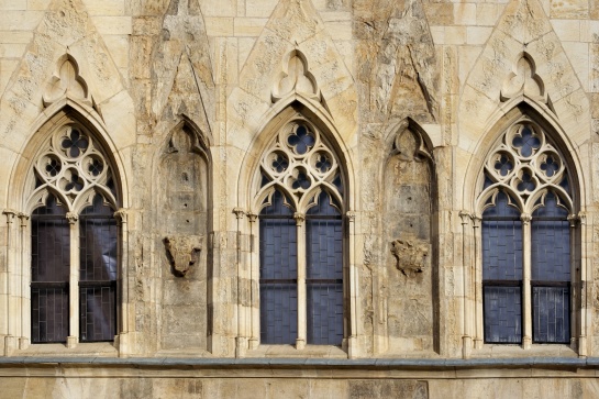 Detail oken domu U Kamenného zvonu