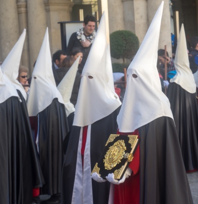 León