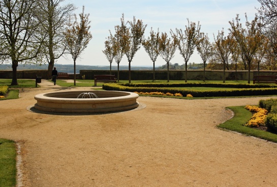zámecký park v Benátkách nad Jizerou