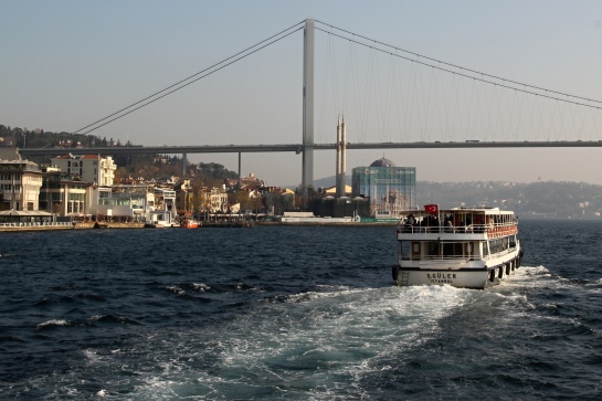  Bosporský průliv u Istanbulu